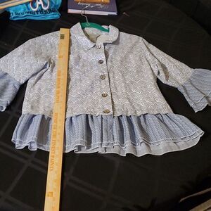 Multiples woman button  front Top PS